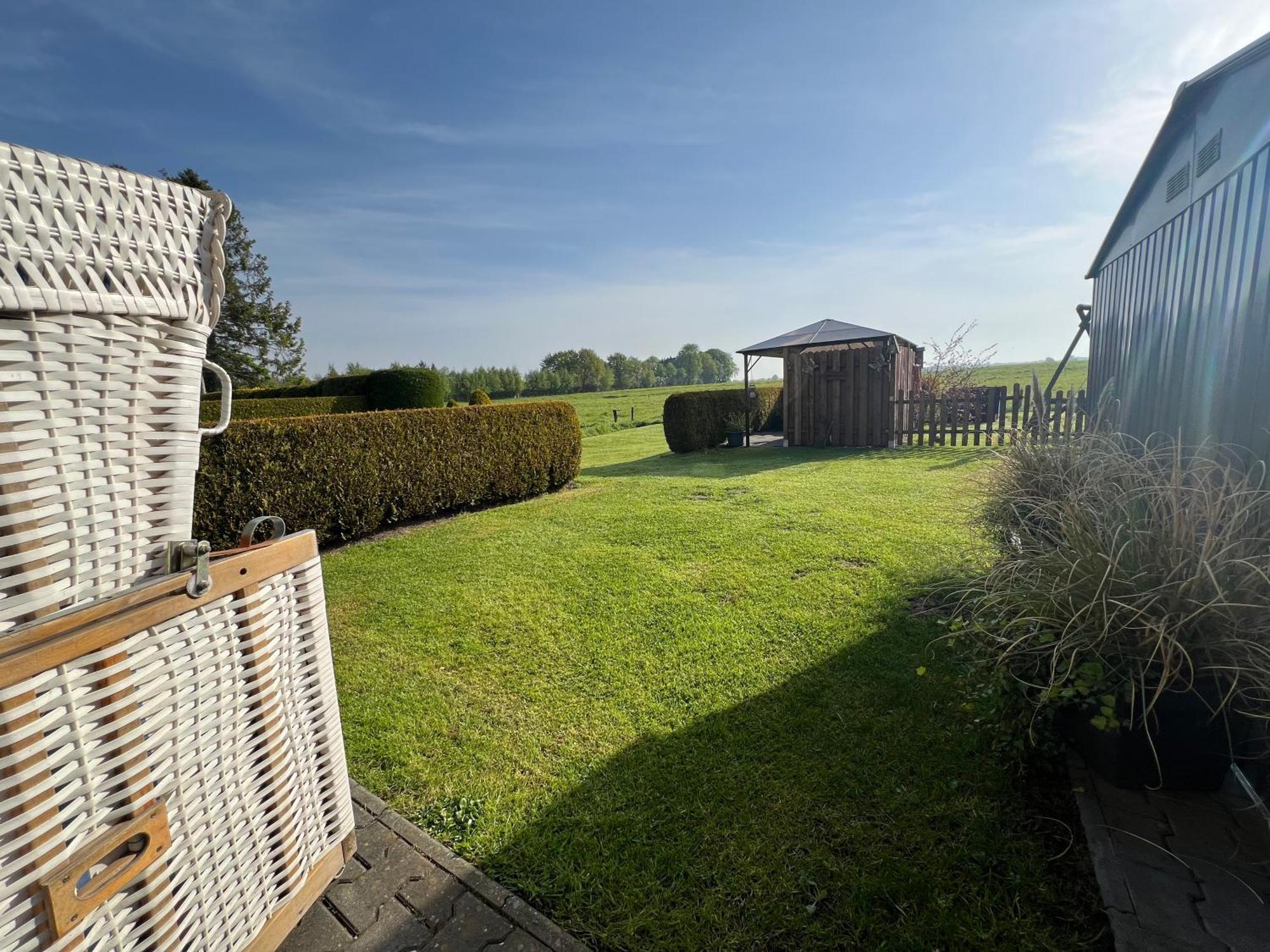 Ferienwohnung Haus Moorblick Mit Garten In Kanallage Wiesmoor Luaran gambar