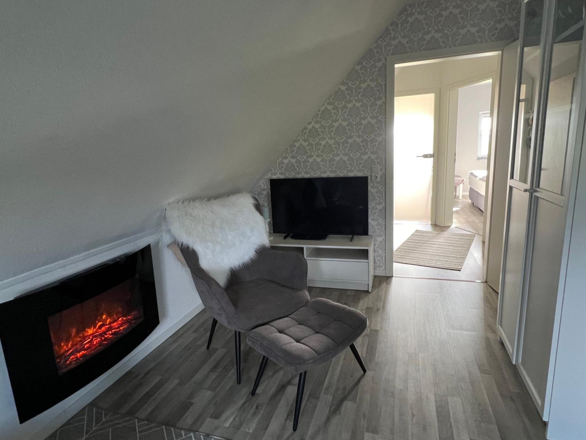 Ferienwohnung Haus Moorblick Mit Garten In Kanallage Wiesmoor Luaran gambar